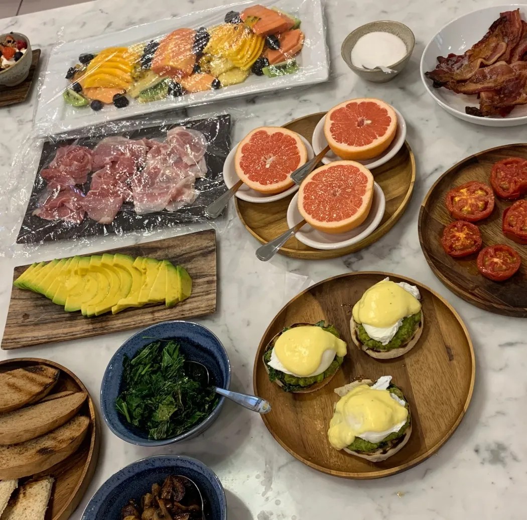 Image alt description