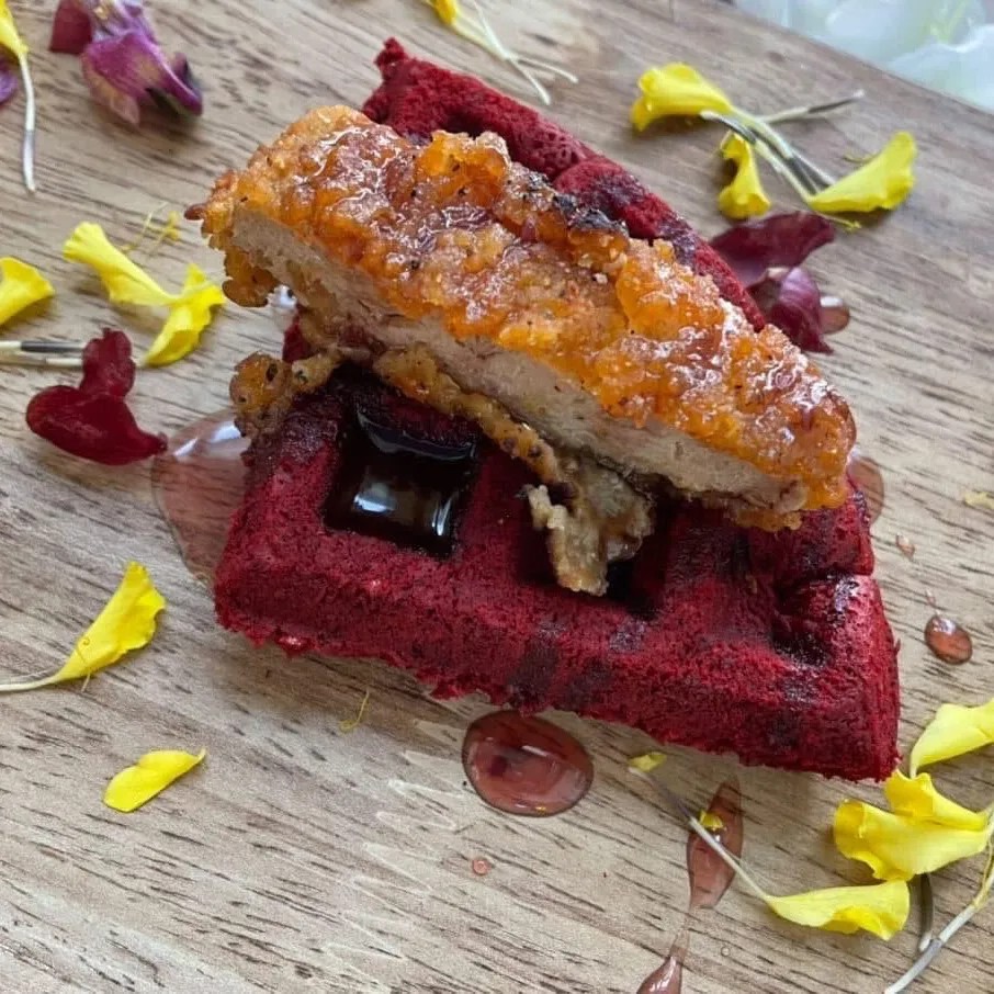 Image alt description