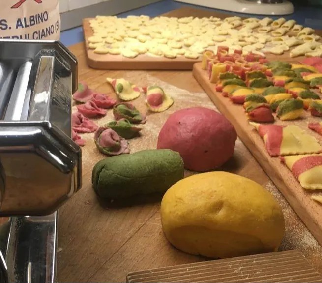 Image alt description