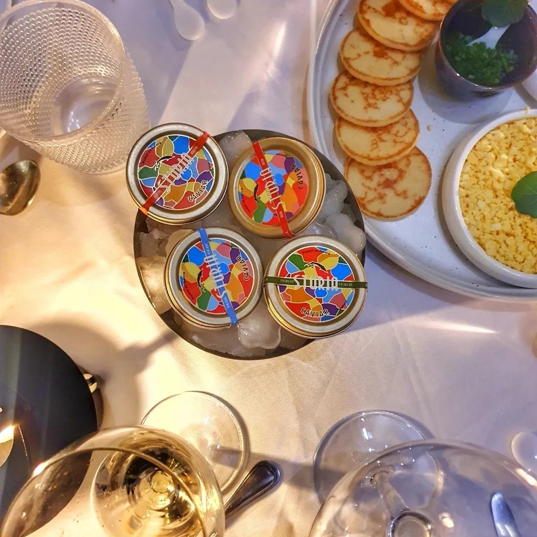 Image alt description