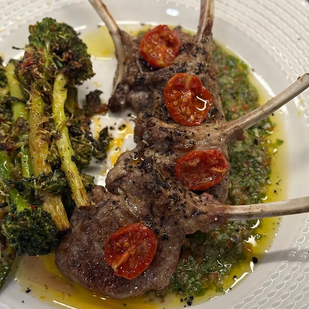 Image alt description