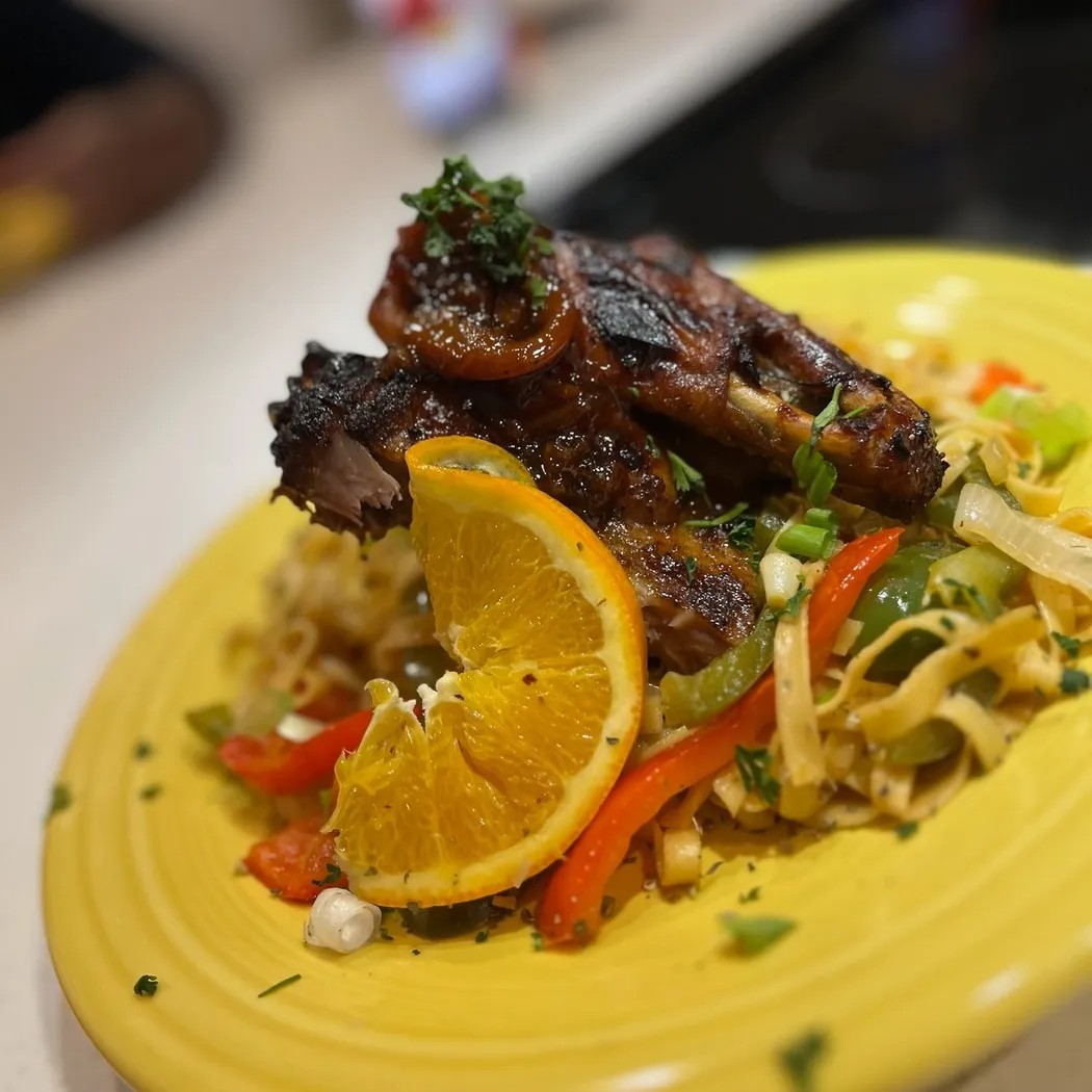 Image alt description