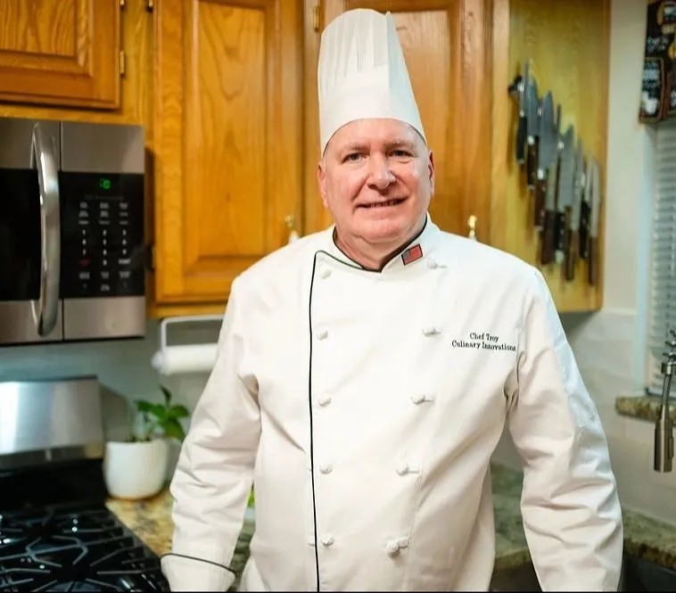 Image alt description