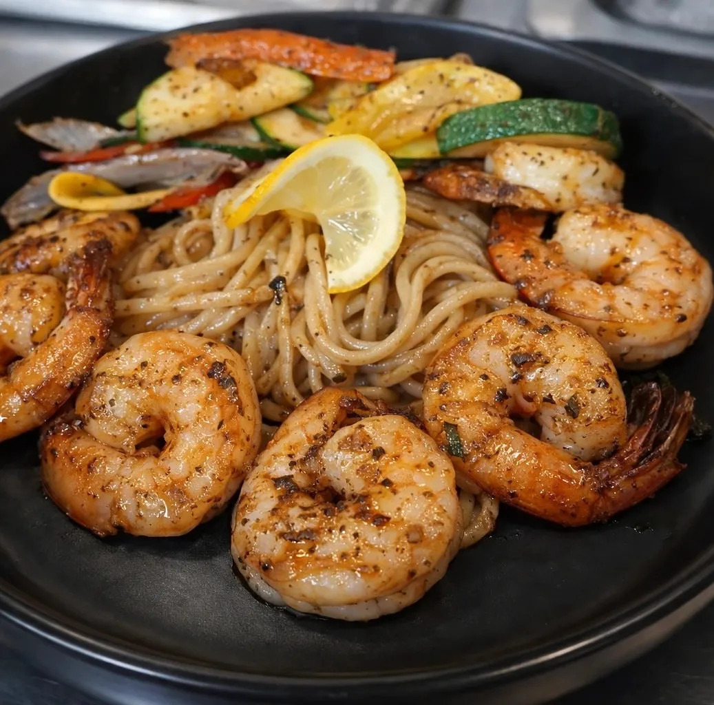 Image alt description