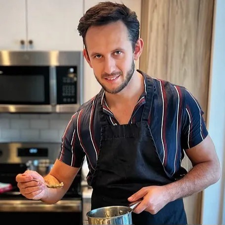 Image alt description