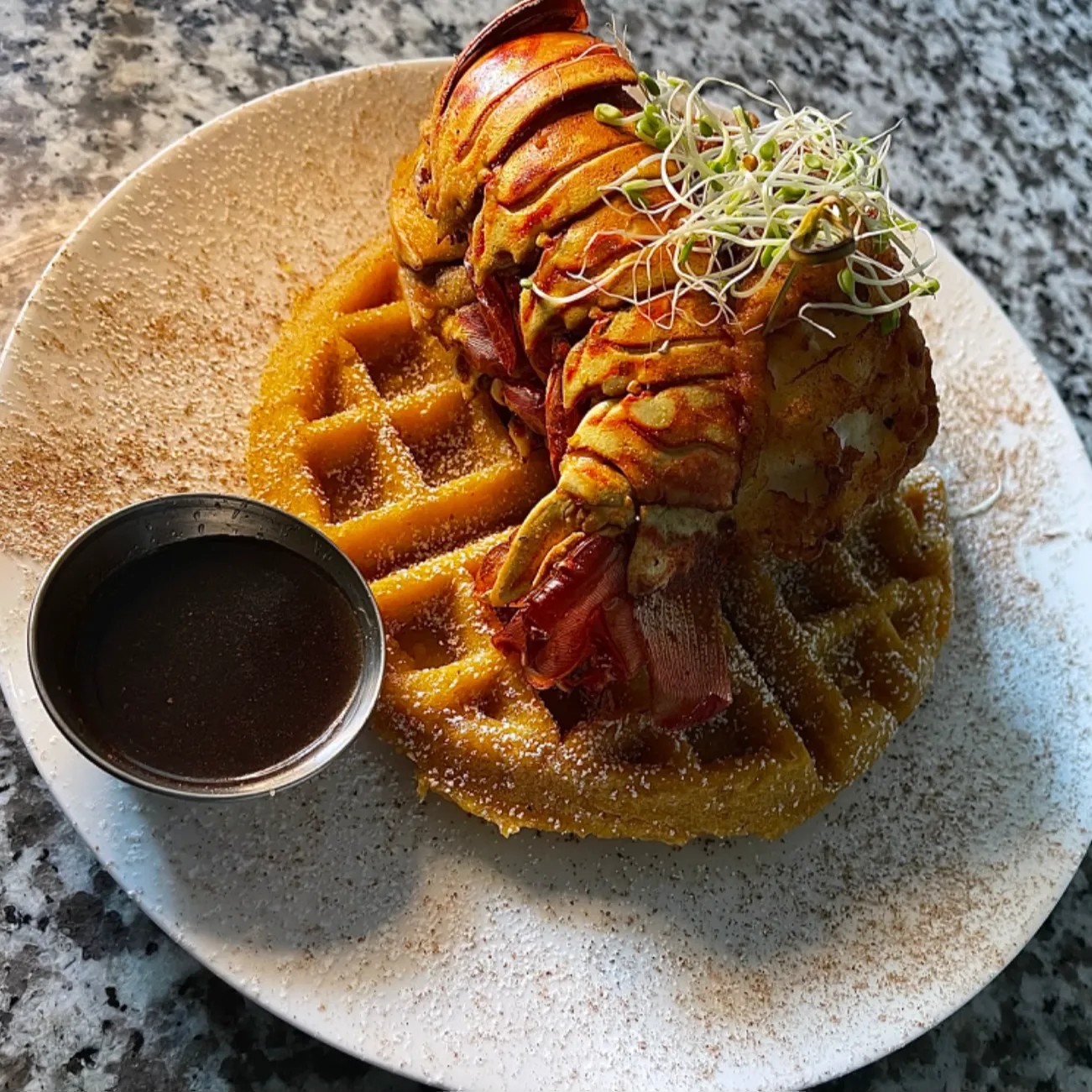 Image alt description