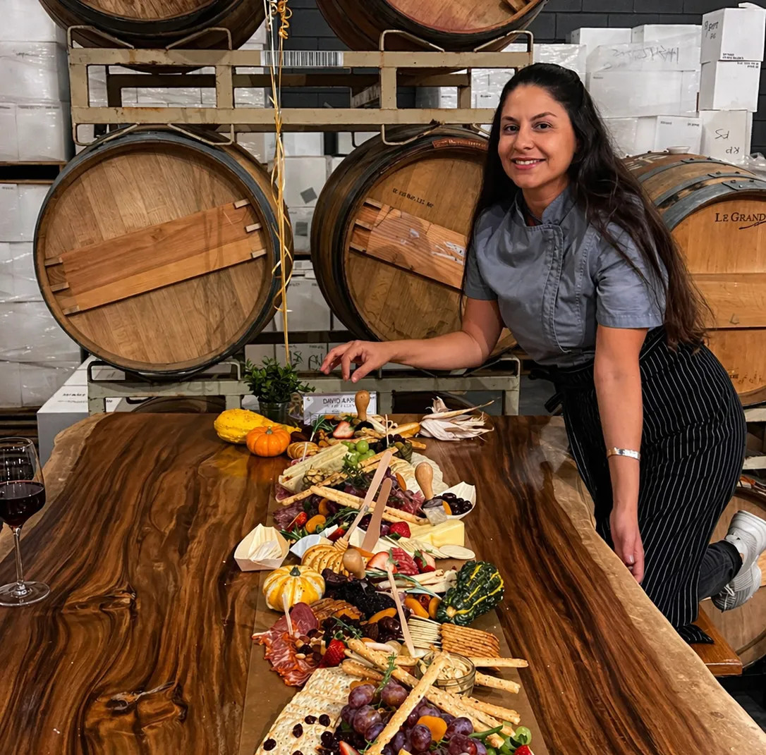 Image alt description