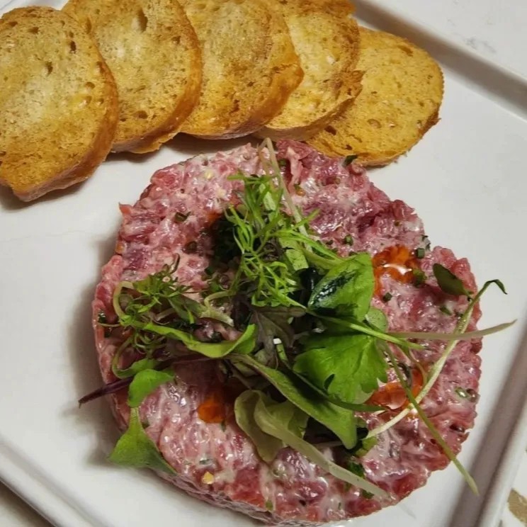 Image alt description