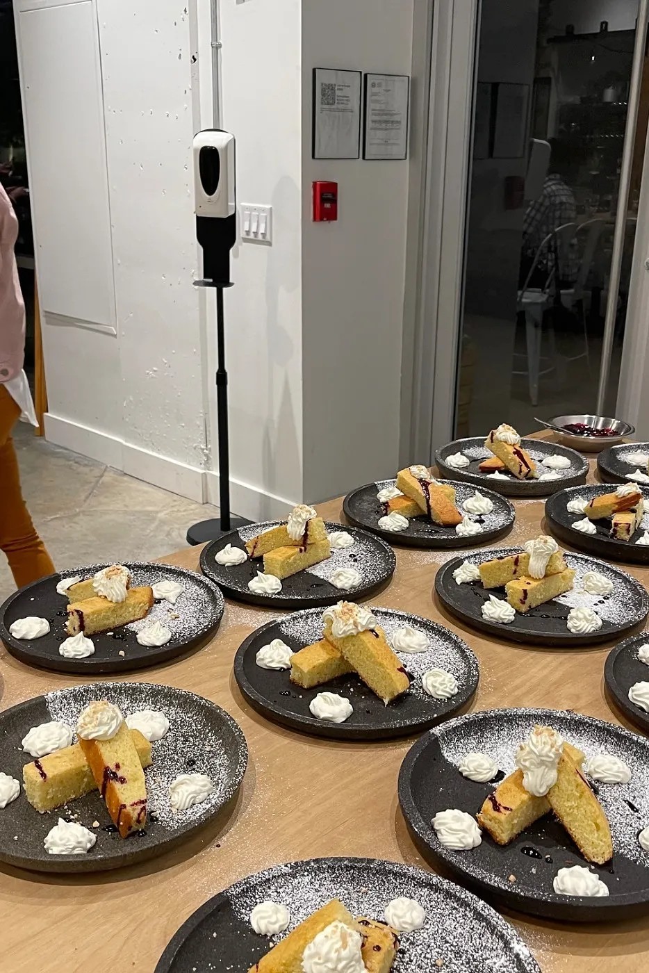 Image alt description