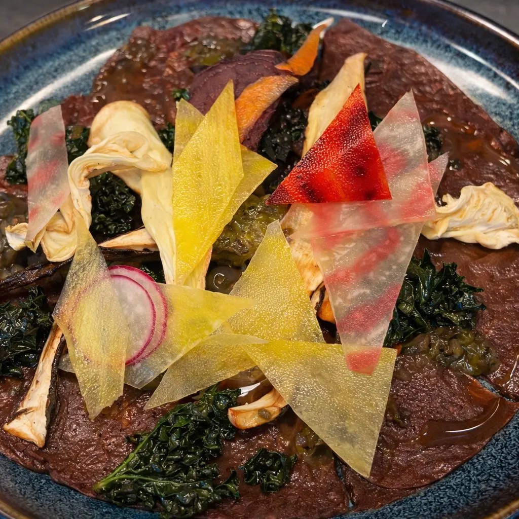 Image alt description