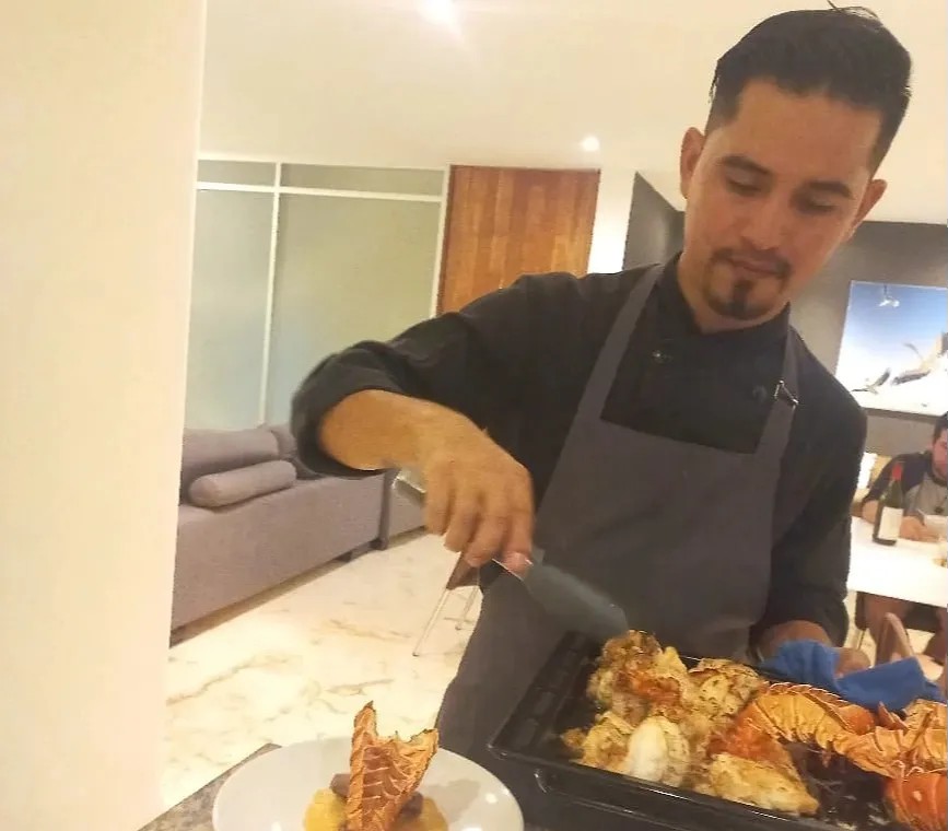 Image alt description