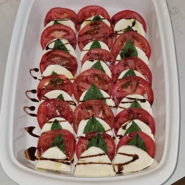 Image alt description