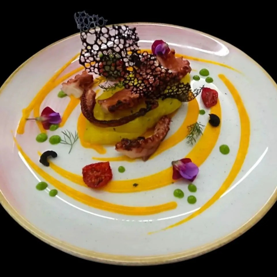 Image alt description