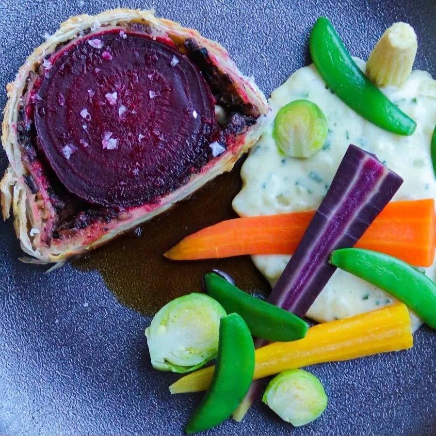 Image alt description