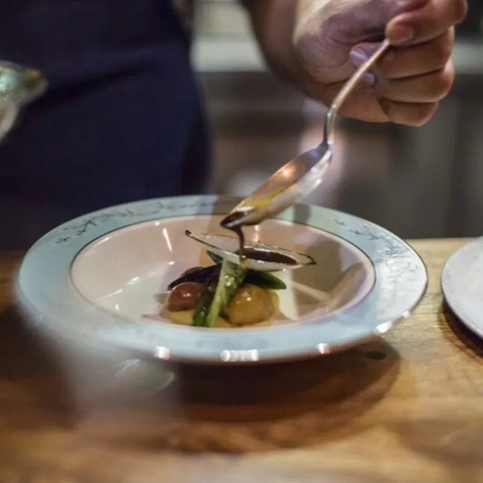 Image alt description