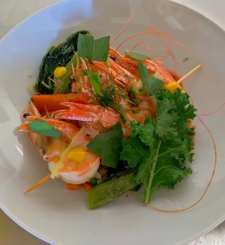 Image alt description