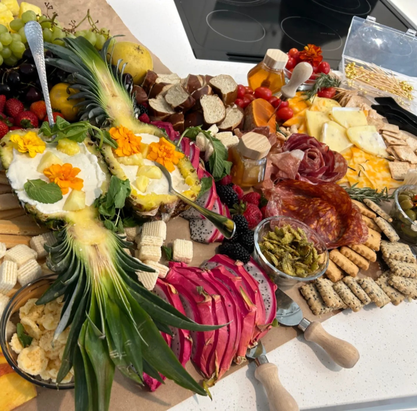 Image alt description