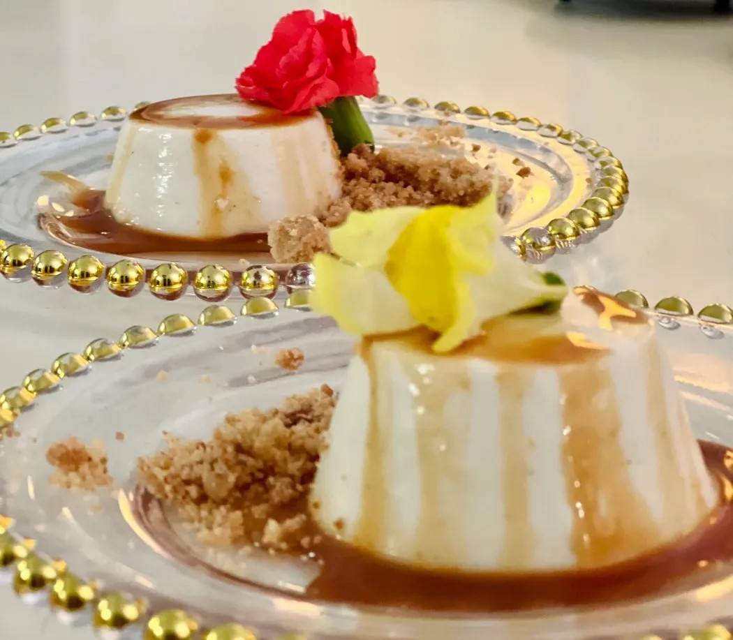 Image alt description