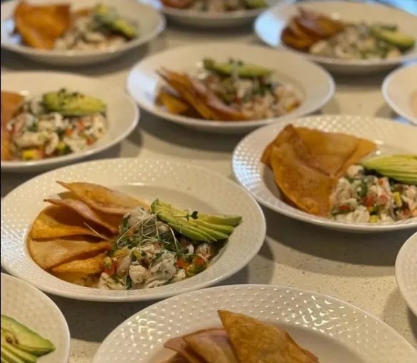 Image alt description