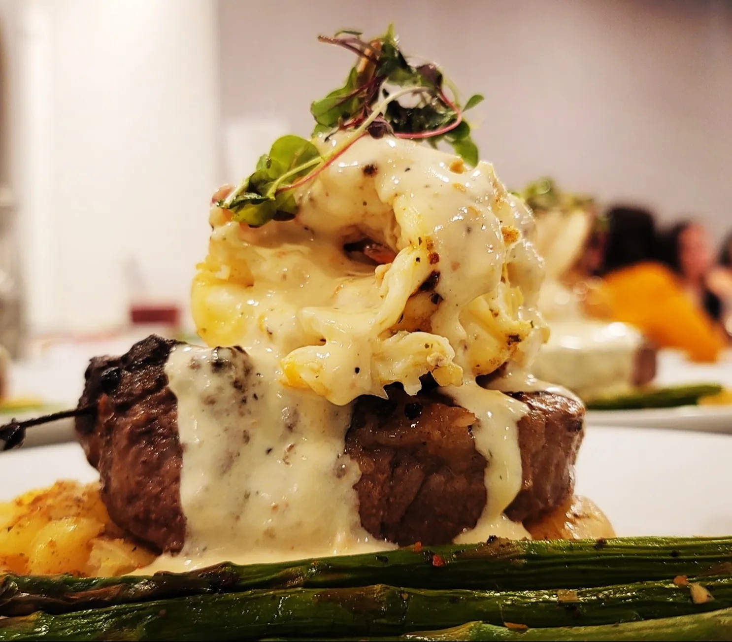 Image alt description