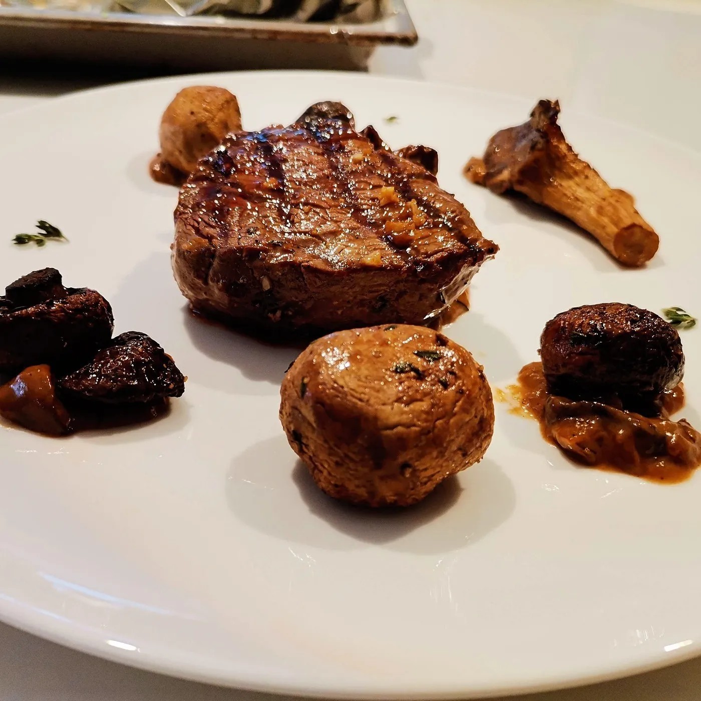 Image alt description