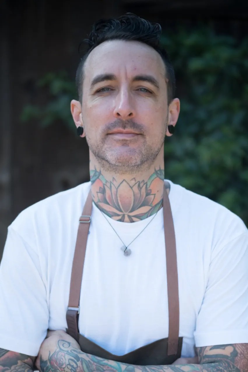 Image alt description