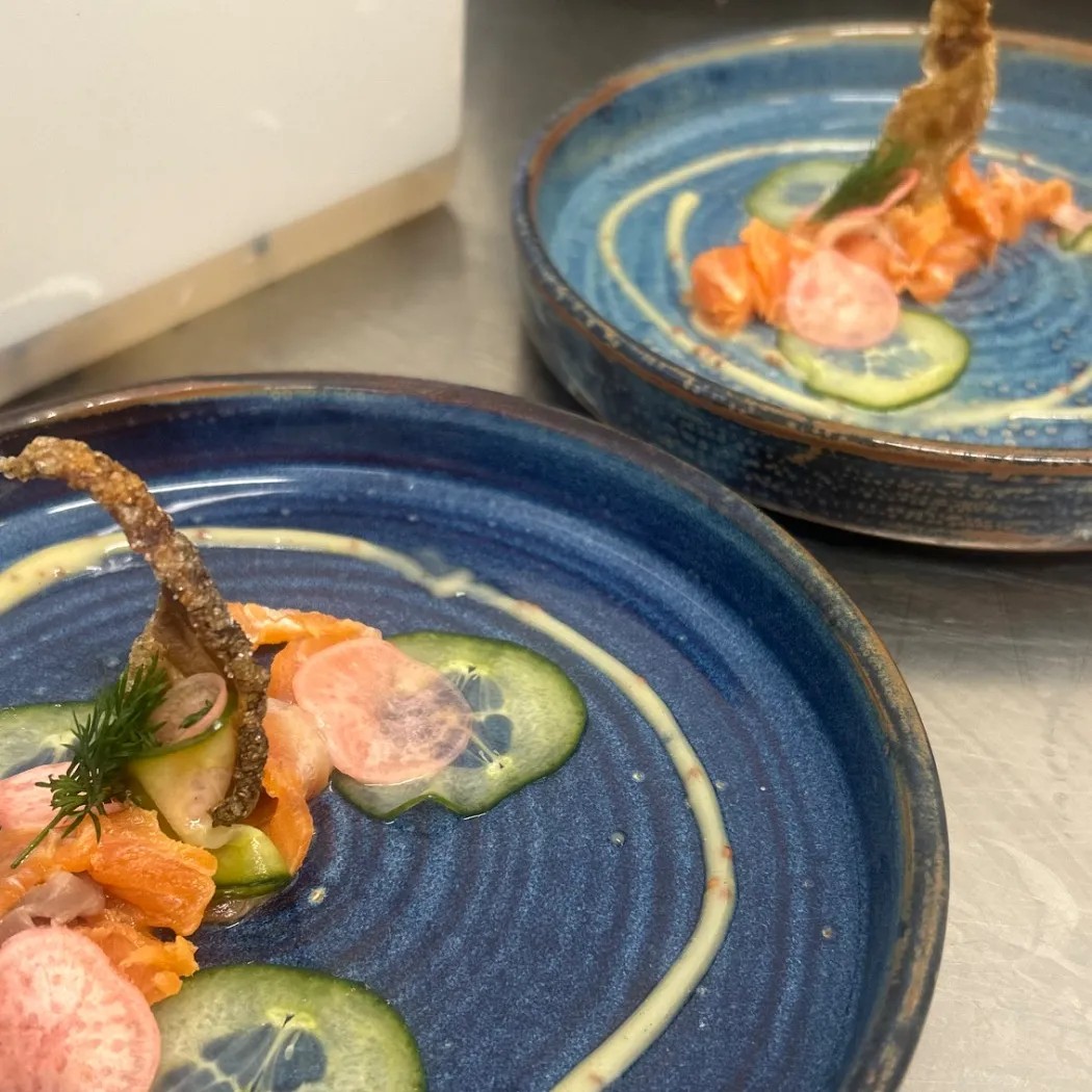 Image alt description