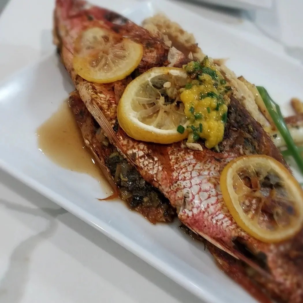 Image alt description