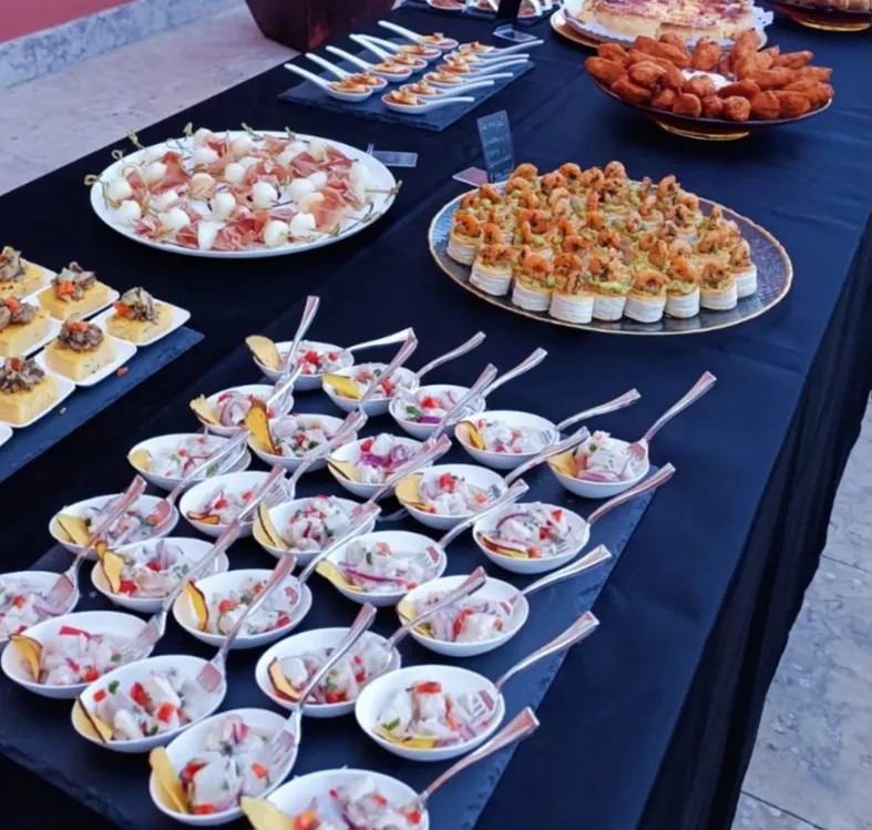 Image alt description