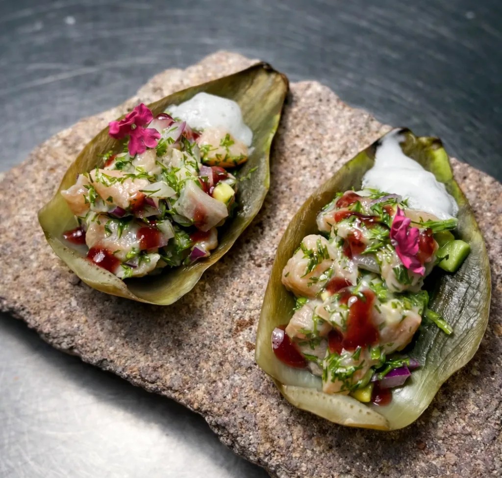 Image alt description