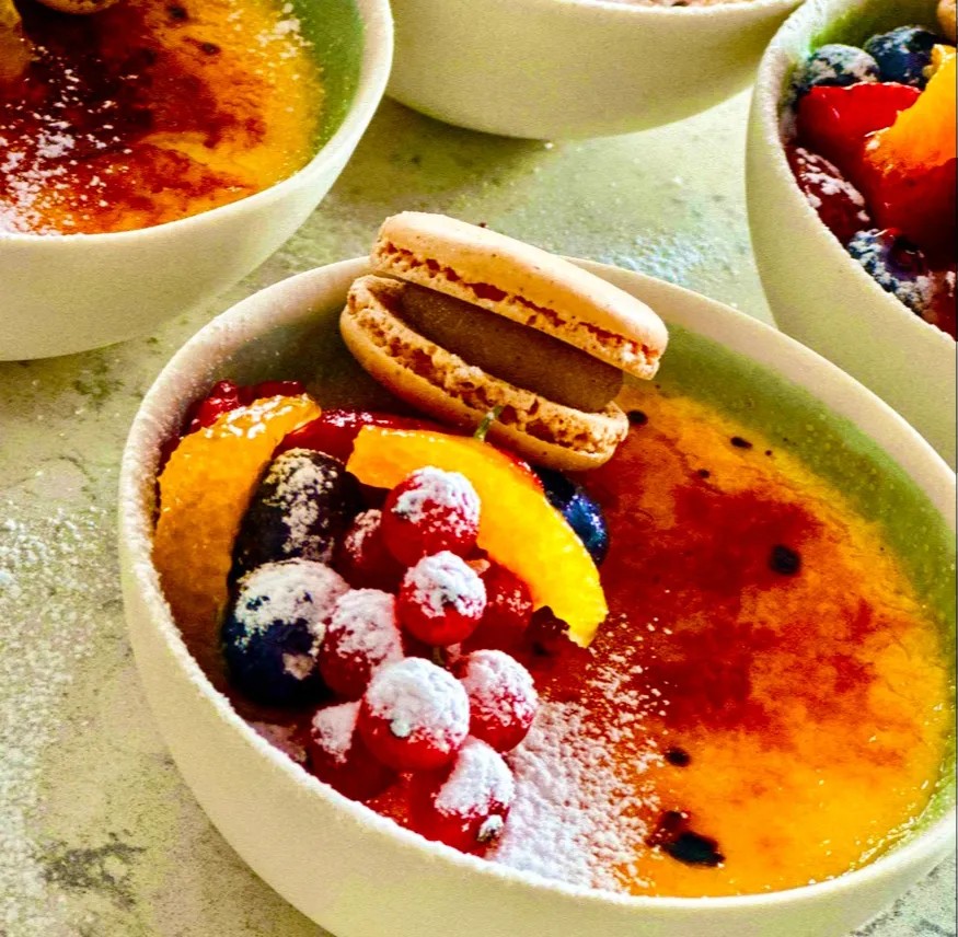 Image alt description