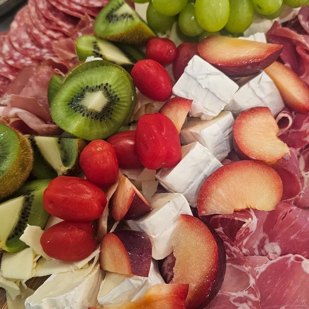 Image alt description