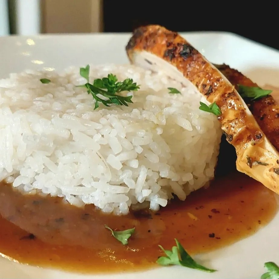 Image alt description