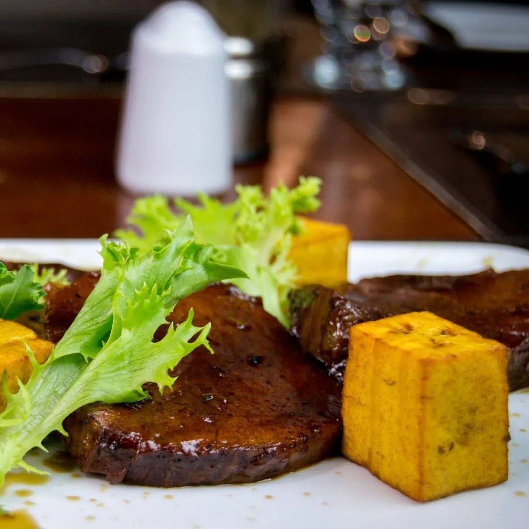 Image alt description