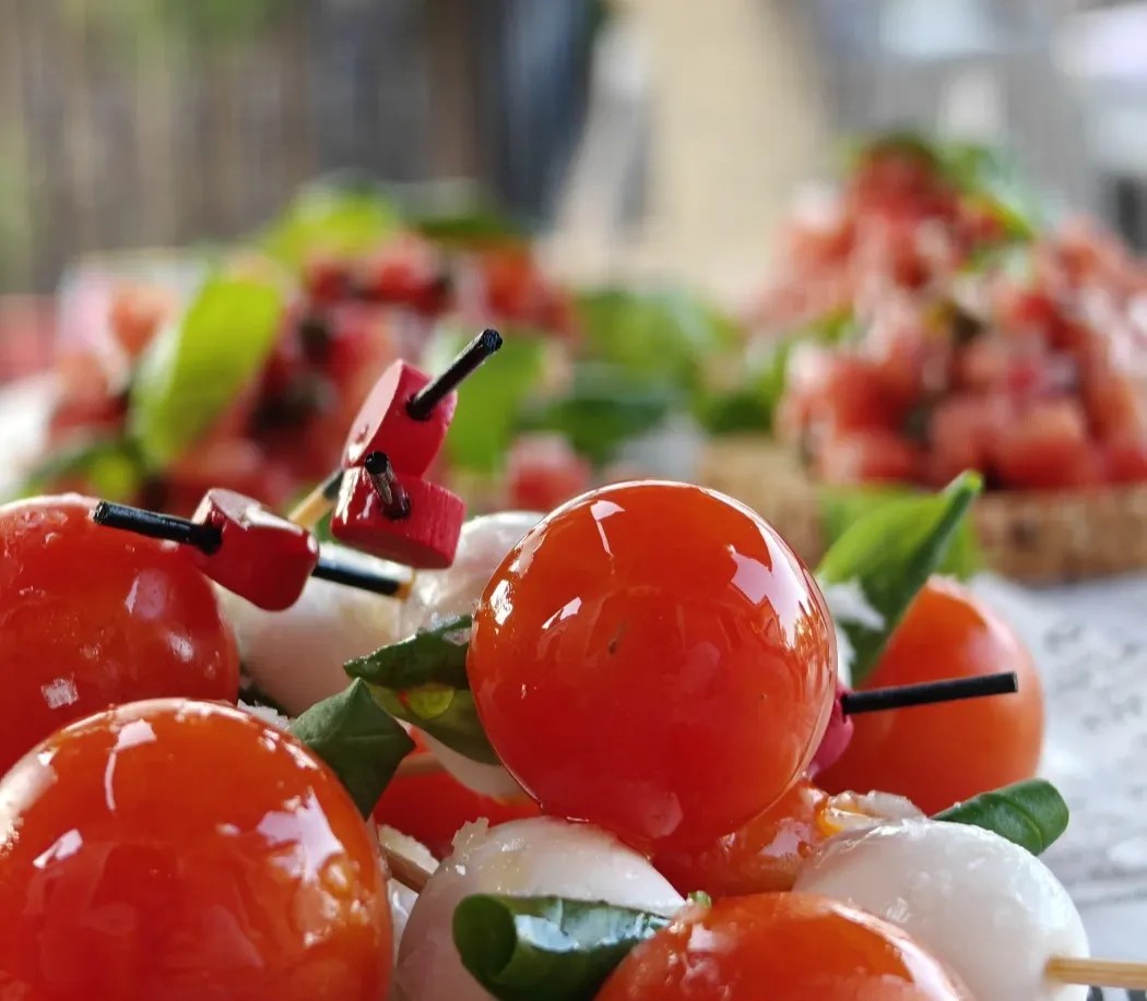 Image alt description