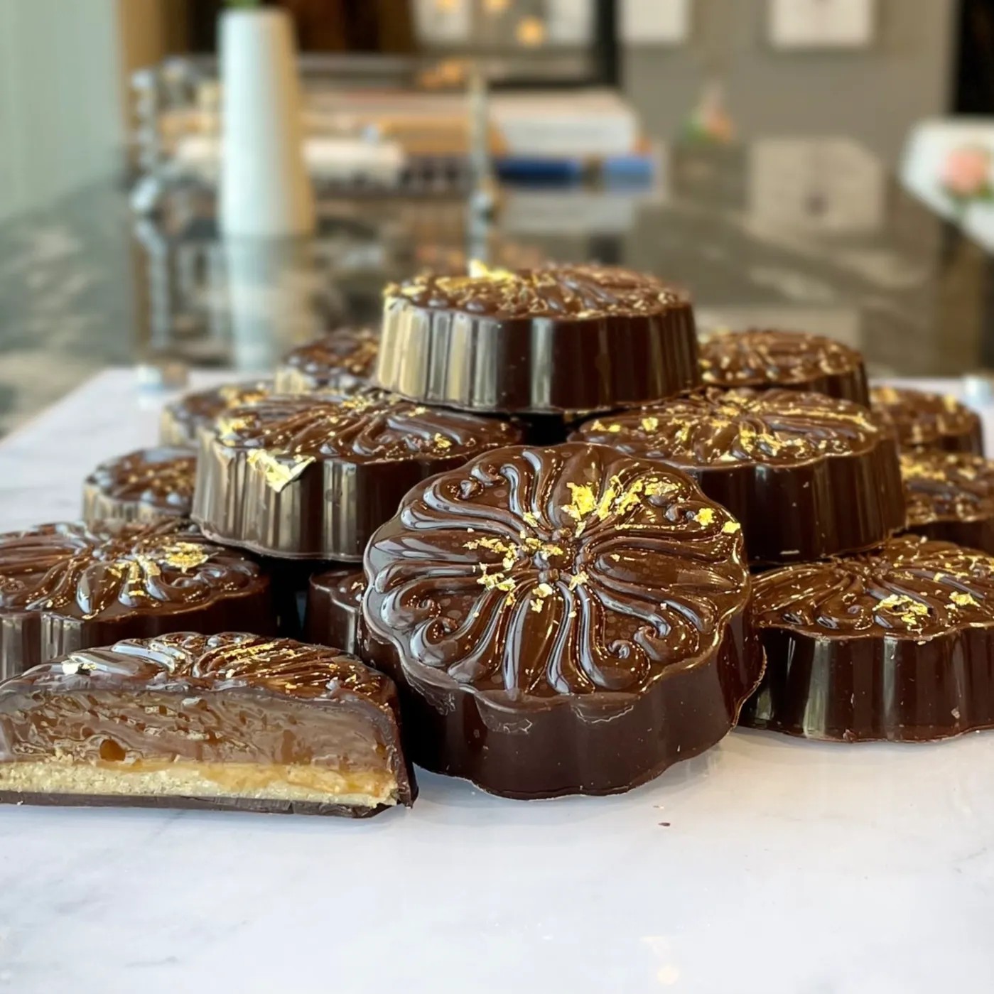 Image alt description