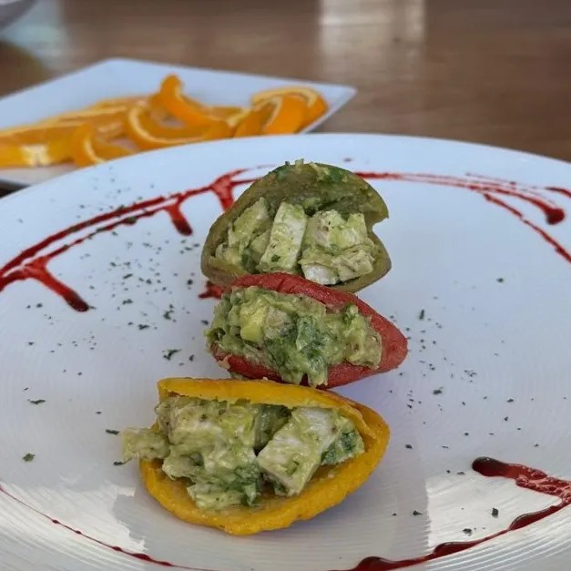 Image alt description