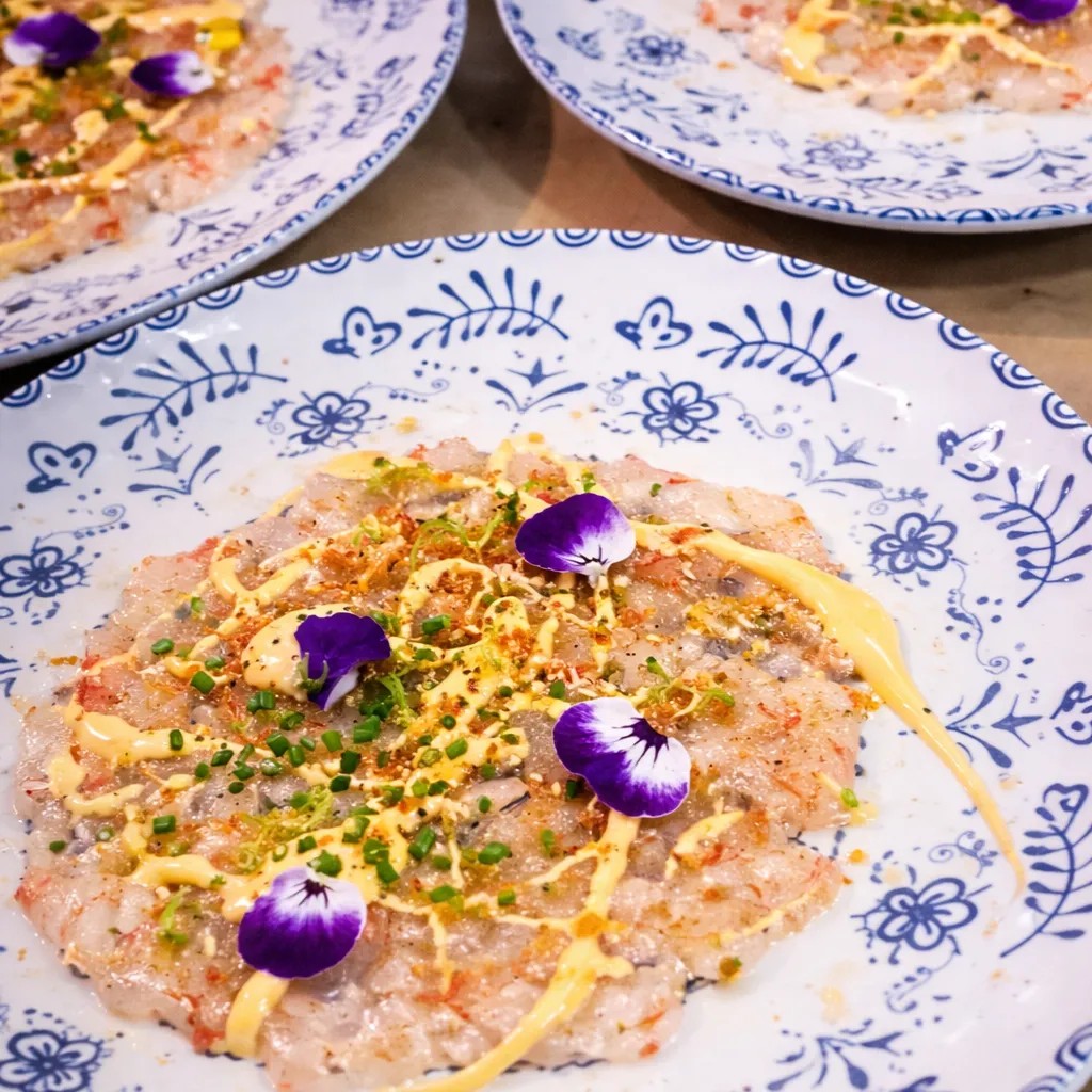 Image alt description