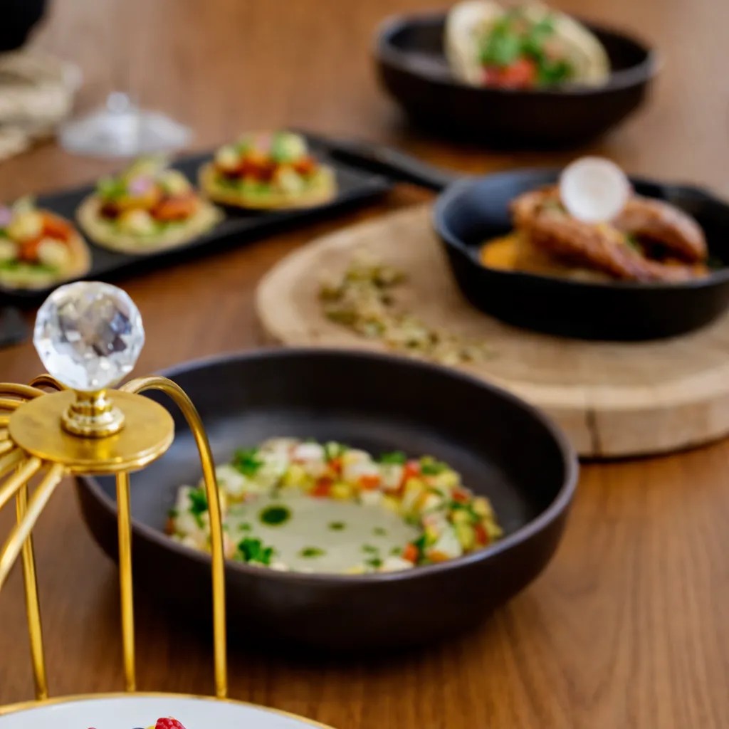 Image alt description