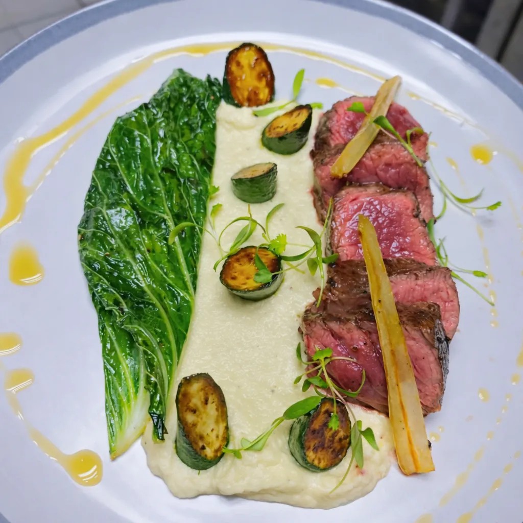 Image alt description