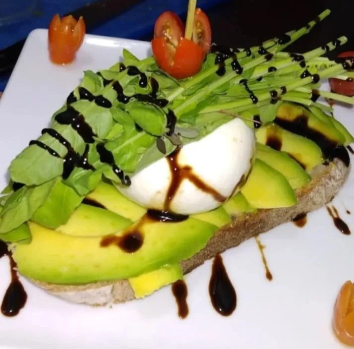 Image alt description