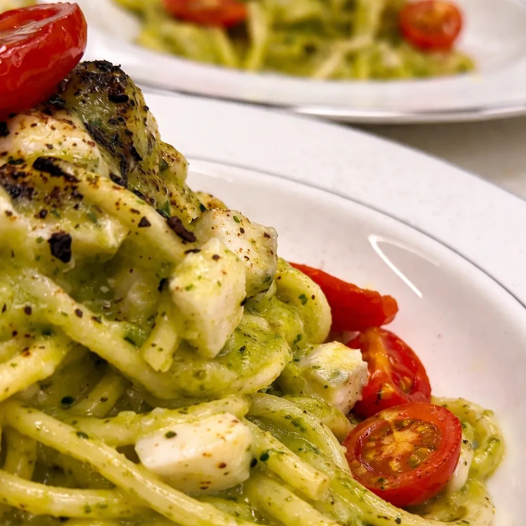 Image alt description