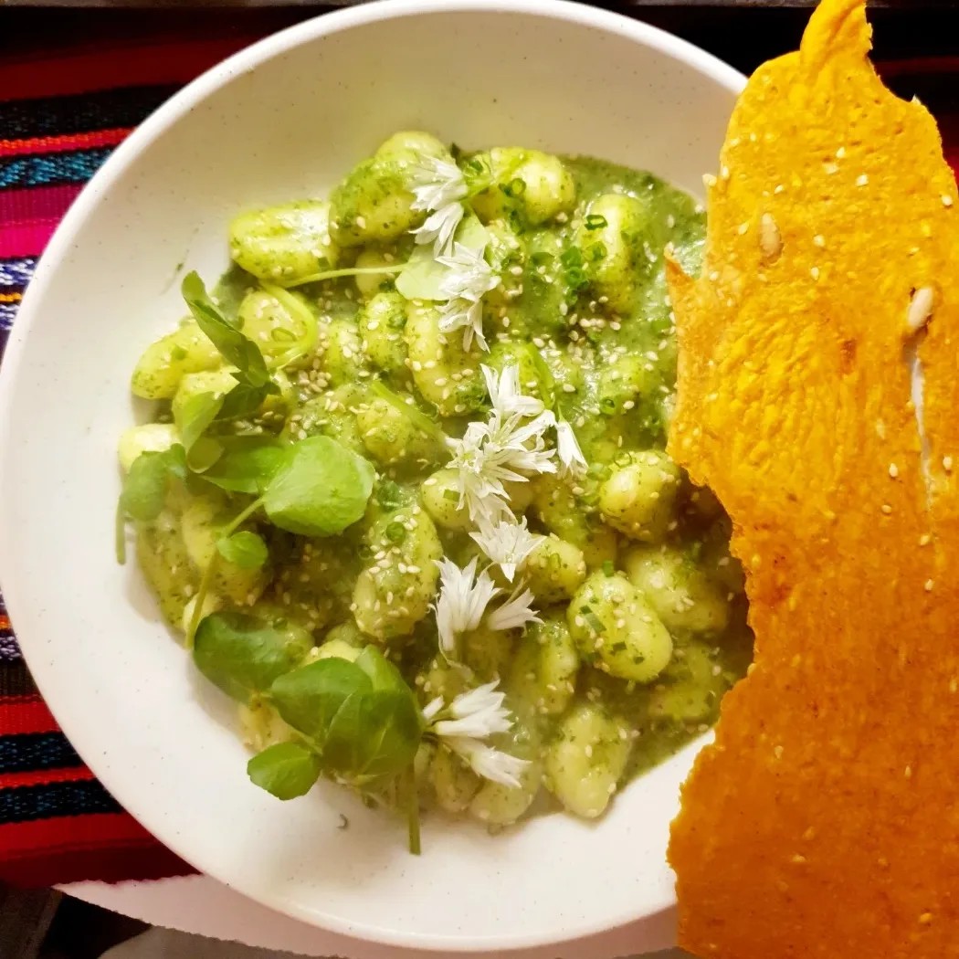 Image alt description