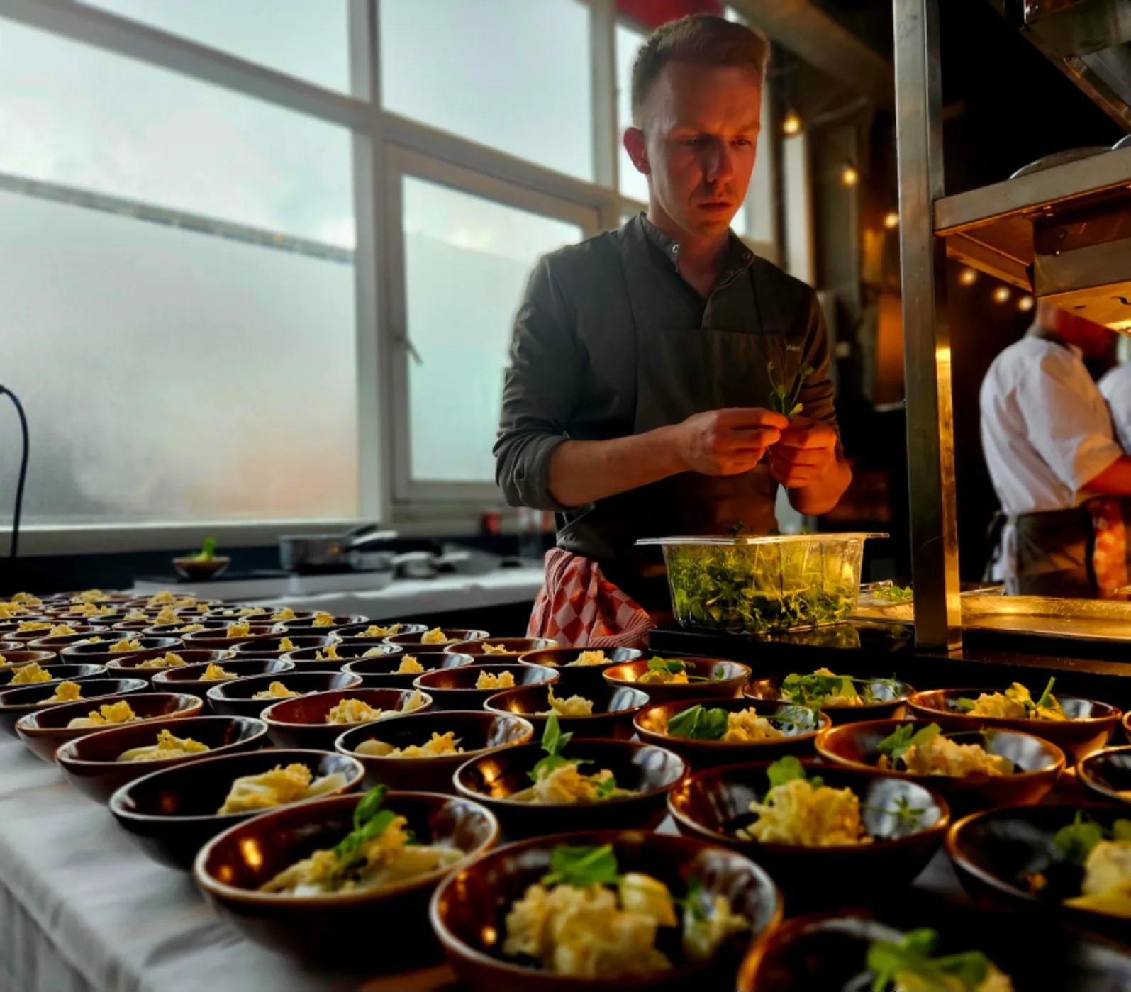 Image alt description