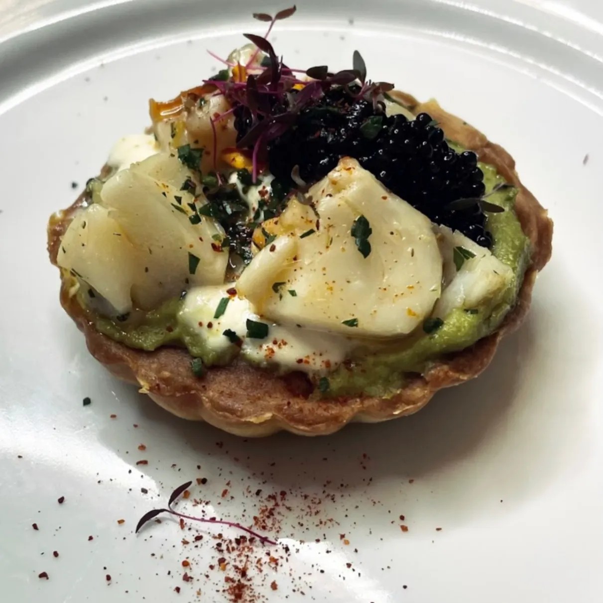 Image alt description