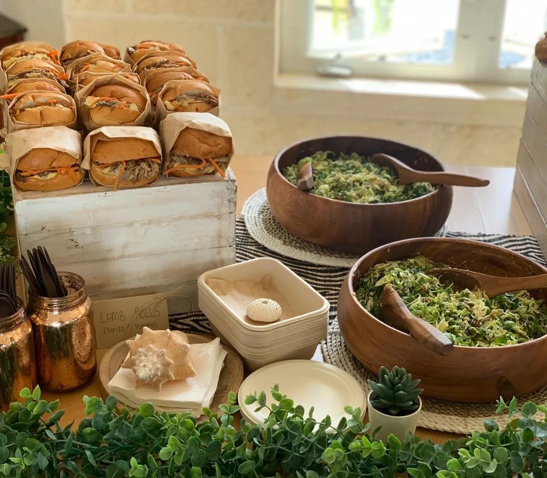 Image alt description