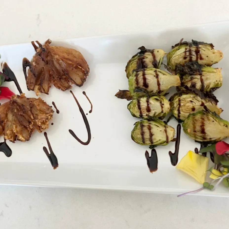 Image alt description