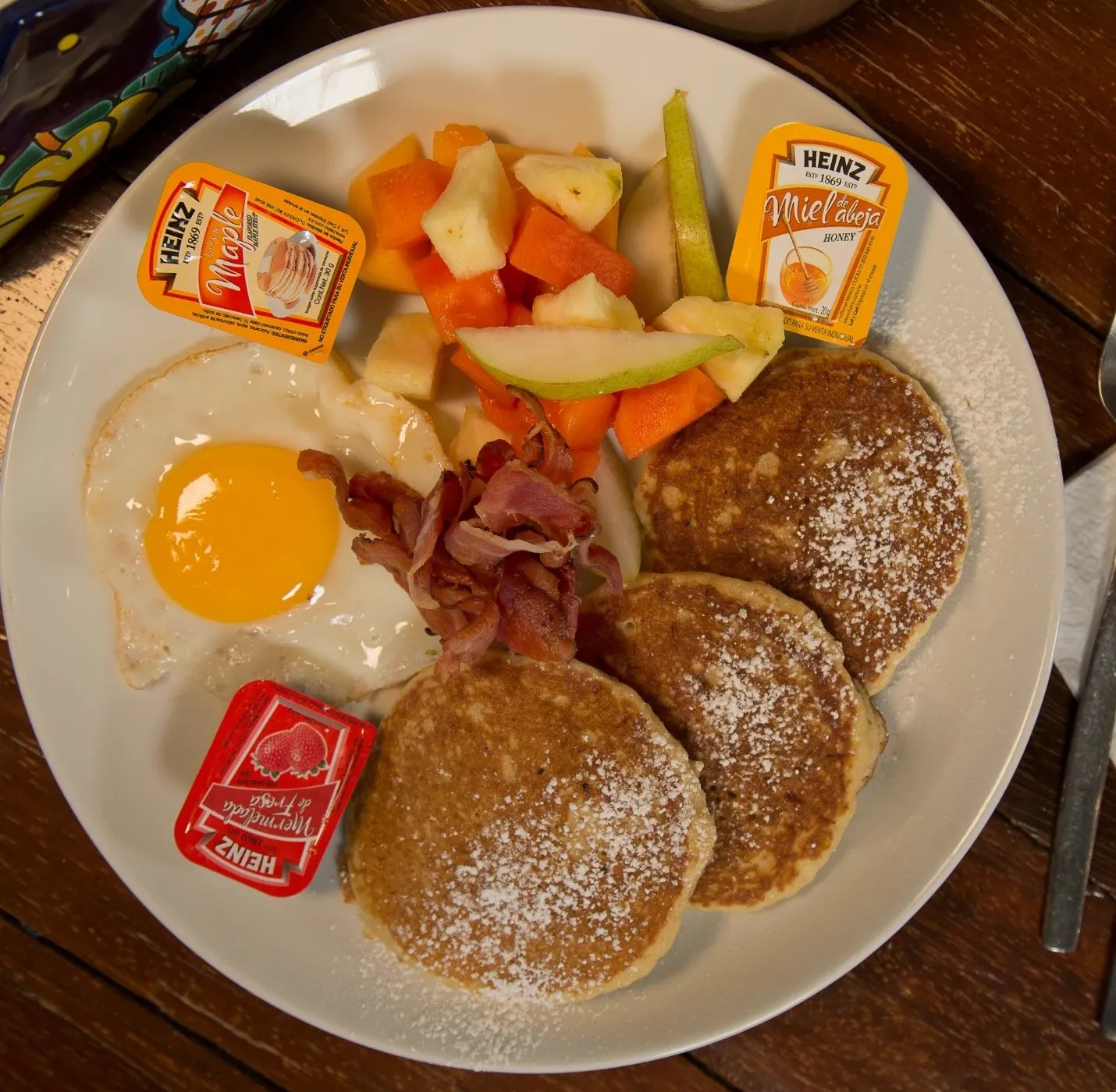 Image alt description