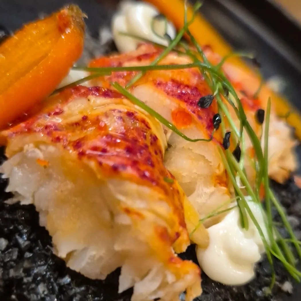 Image alt description