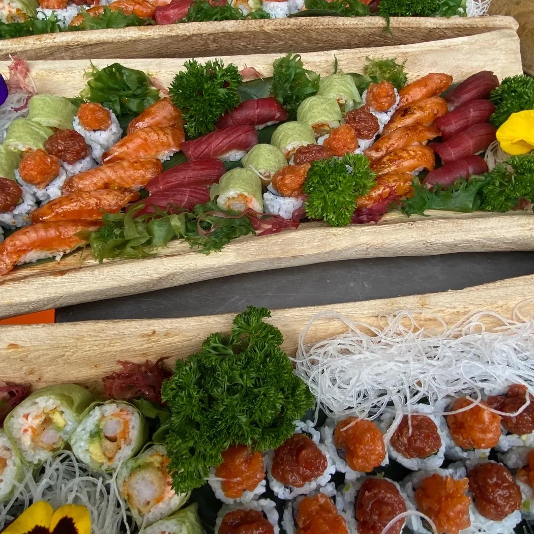 Image alt description